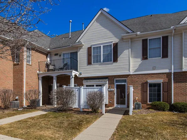 708 Amberly Dr Unit A, Waterford, MI 48328