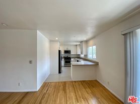 149 S Hayworth Ave, Los Angeles, CA