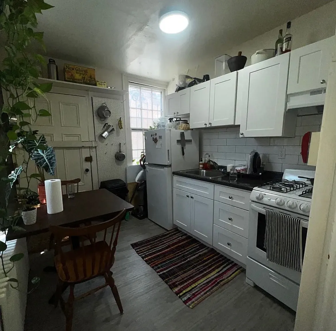 1 bed, 500 sqft, $1,200 — Photo 3