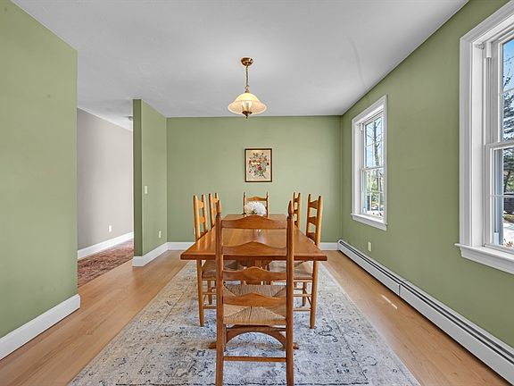 5th image of 93 Haggerty Rd