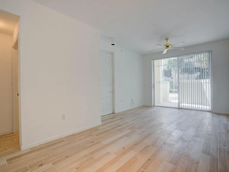 1136 Town Center Dr #11 — Photo 7