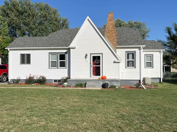 526 S Sunset St, Pierce, NE 68767