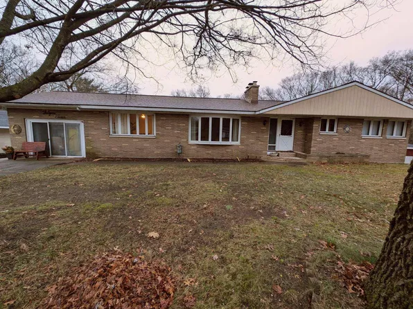 3911 River Rd, Twin Lake, MI 49457
