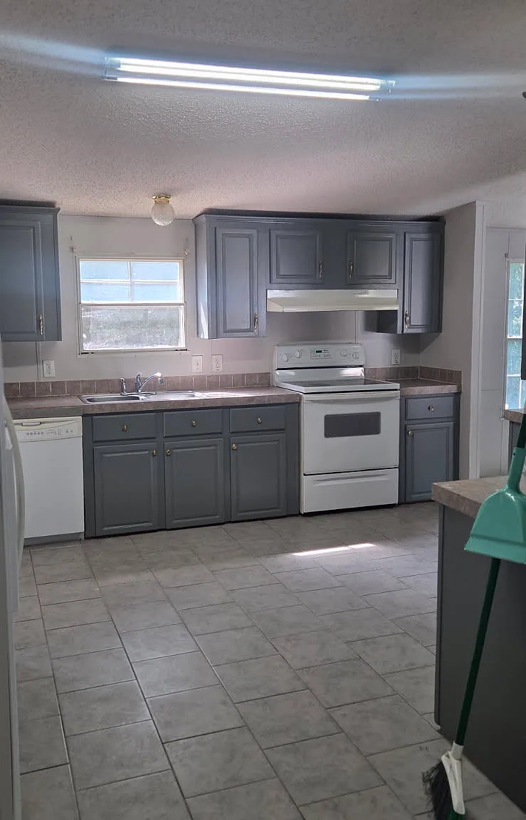 3 bed, 1680 sqft, $1,400 — Photo 2