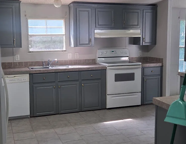 212 Creektop Ct — Photo 2