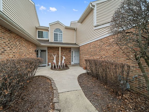2nd image of 504 Canterbury Dr #504