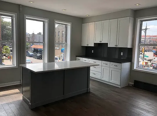 Rented by Evergreen Realty & Investments | media 3