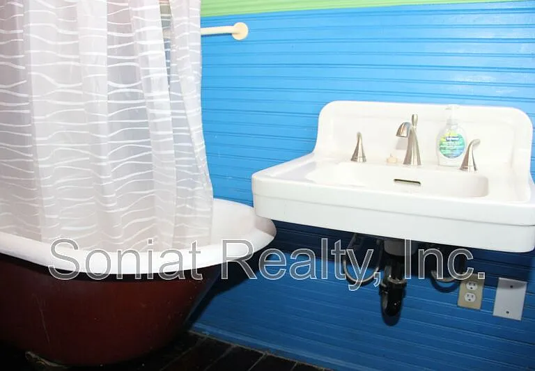 4501-03 Magazine St #4503 — Photo 10