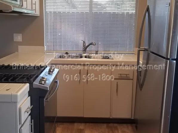 7323 Salazar Dr, North Highlands, CA 95660