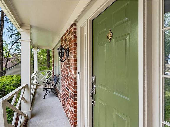 2nd image of 6 Spring Oak Ct