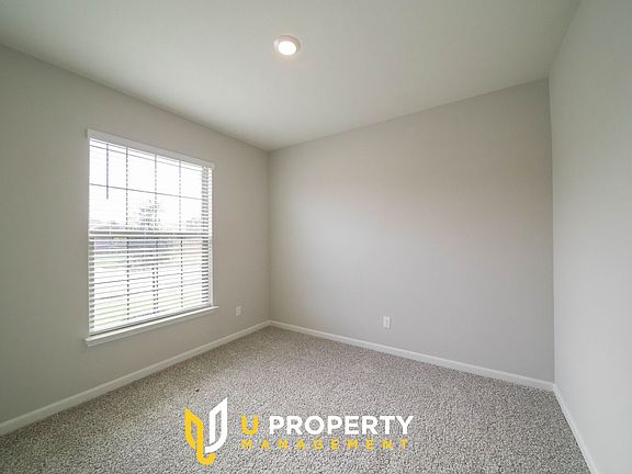 4th image of 2021 Yarbrough Dr