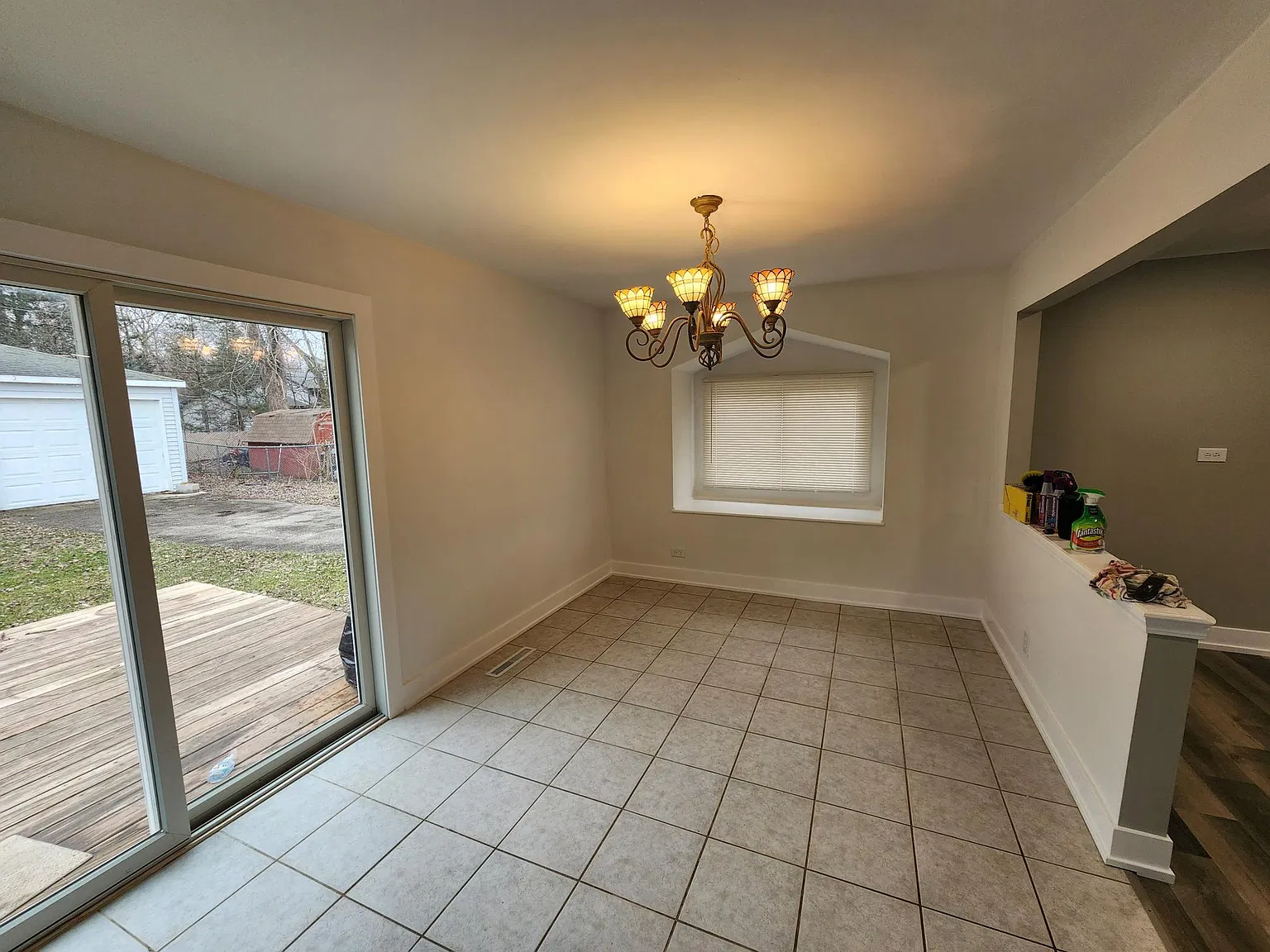 3 bed, 1433 sqft, $2,100 — Photo 4