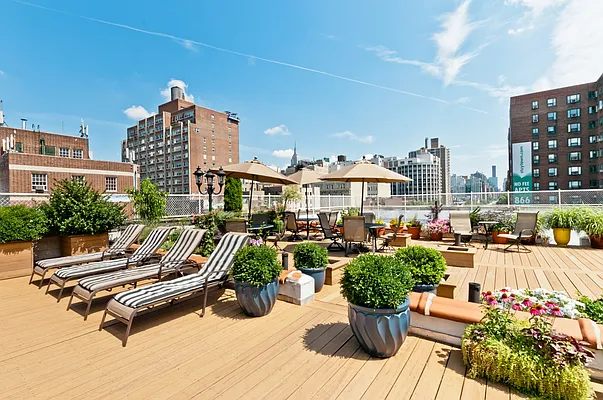 Sold by Warren T Real Estate Corp. | media 8