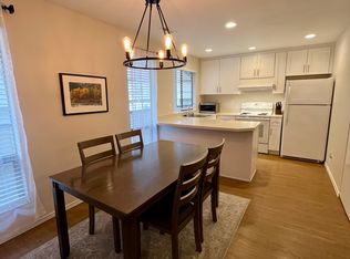 10819 NE 37th Pl APT 224, Bellevue, WA 98004