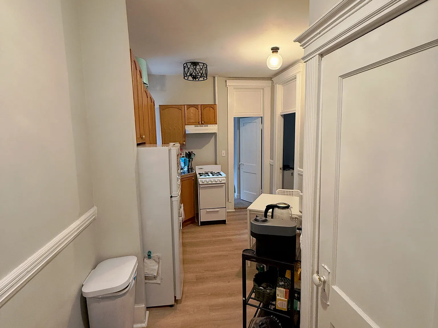 2 bed, 1.0 bath, $3,800 — Photo 3