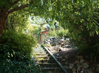 7550 44th Ave SW, Seattle, WA 98136