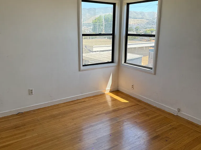 Tunitas Ln — Photo 3