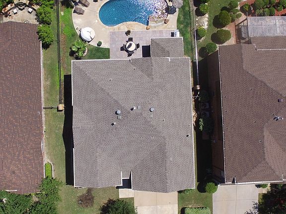 2nd image of 5768 Gleneagles Cir