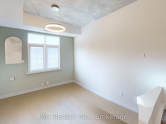 2nd image of 550 Front St W Unit Penthouse 17