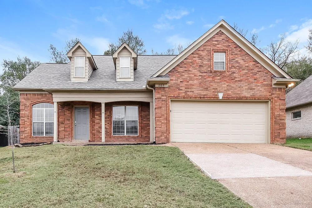 3 bed, 2.0 bath, 1434 sqft, $1,780 — Photo 1