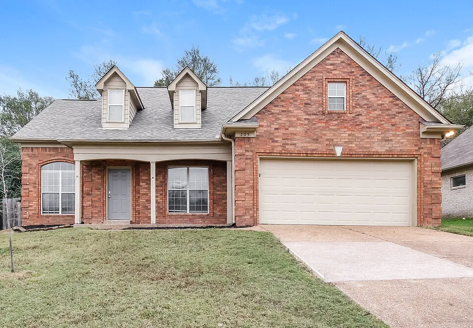 205 Village Dr