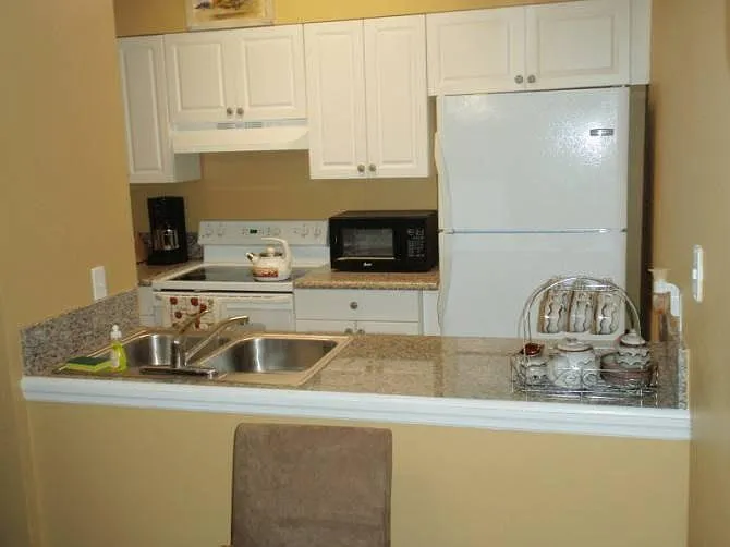 9380 Lennex Ln — Photo 5