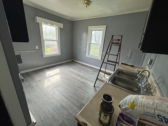 5th image of 363 Flint St #1