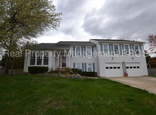 304 Autumn Leaf Ct, Sterling, VA 20165