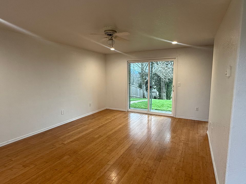 1st image of 807 E Park Ave APT 16