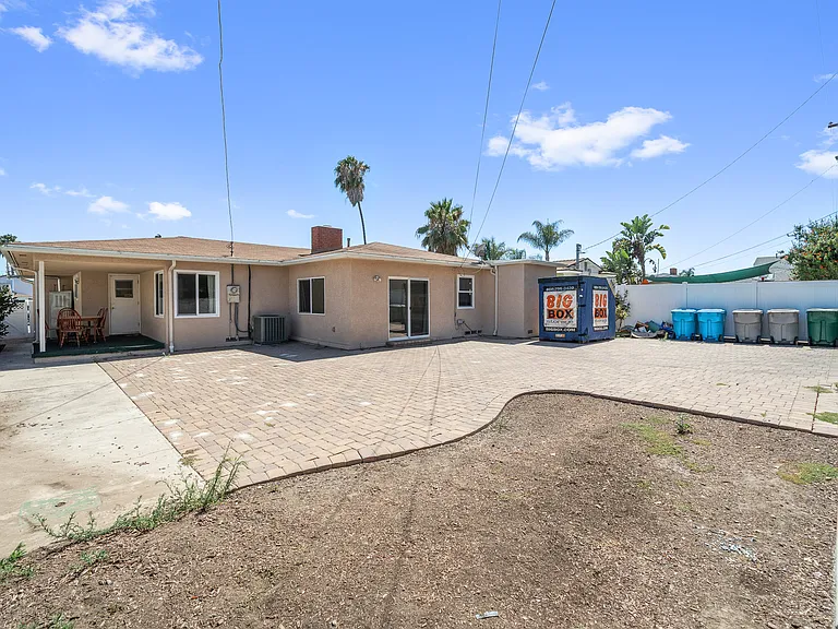5658 Mary Lane Dr — Photo 40