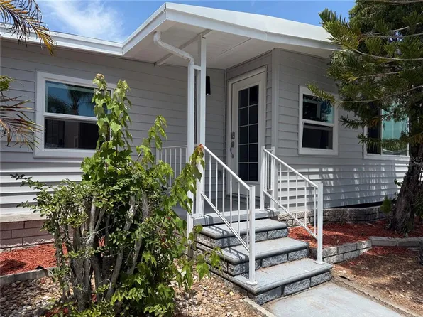 193 Blue Marlin Dr, Oldsmar, FL 34677