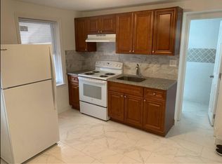 2320 Commonwealth Ave #6, Auburndale, MA 02466