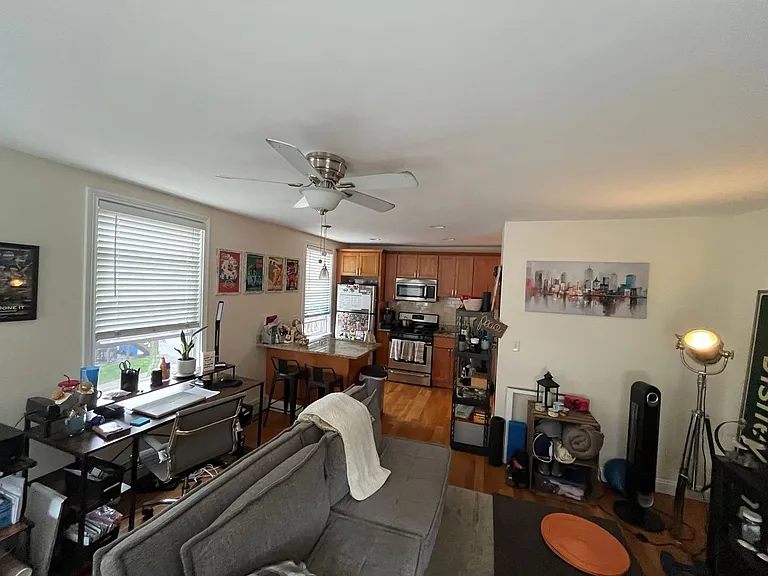 17 Cutler St — Photo 4