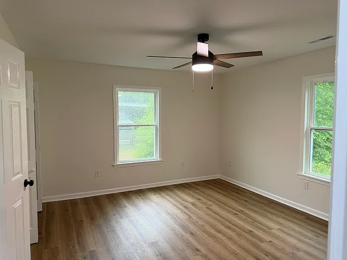 104 Howard St — Photo 10