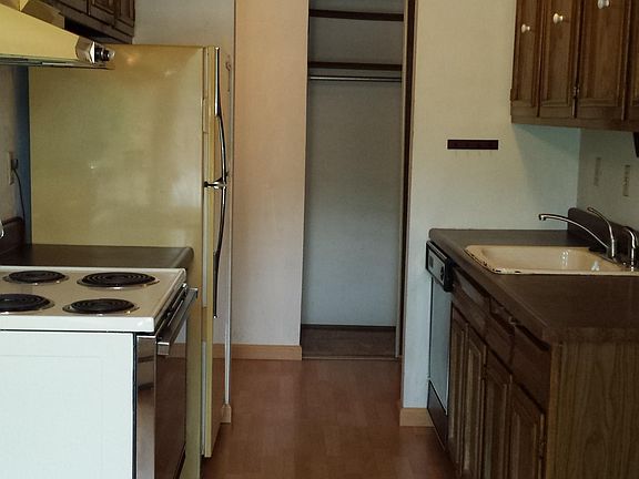 5th image of 4524 Cedar Lake Rd #8