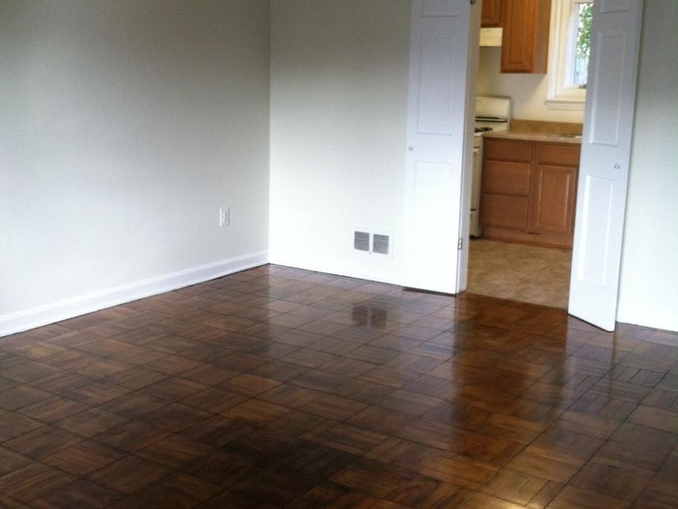 1st image of 56 E Rosemont Ave