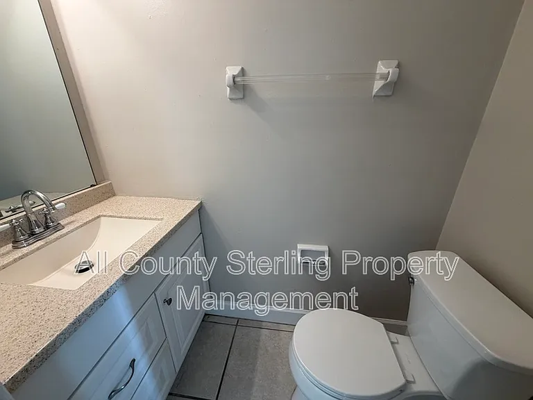 1718 SW 69th Ter #A — Photo 7