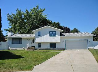 7911 N Sharpsburg Ct, Spokane, WA 99208