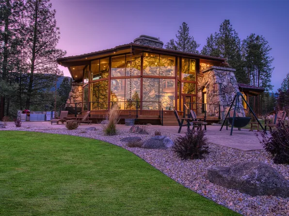 303 S Kootenai Creek Rd, Stevensville, MT 59870