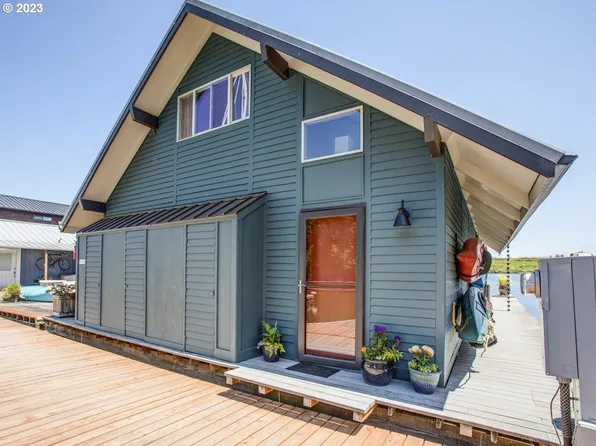 24600 NW Saint Helens Rd Unit M04, Portland, OR 97231