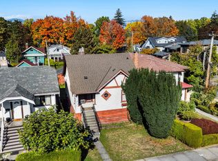 3433 W 12th Ave, Vancouver, BC V6R 2N2