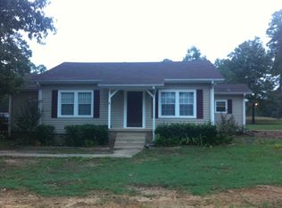 1919 Warren Plant Rd, Gladewater, TX 75647