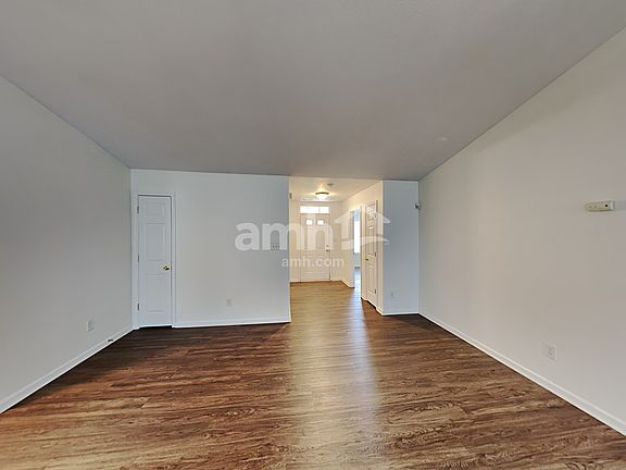 4th image of 220 Brookstone Dr