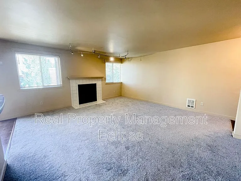 8244 126th Ave NE #B301 — Photo 5