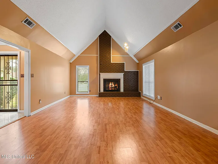 7188 Skidmore Cv — Photo 4