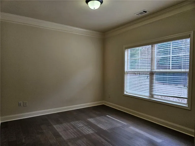 3155 Stonecrest Dr — Photo 10