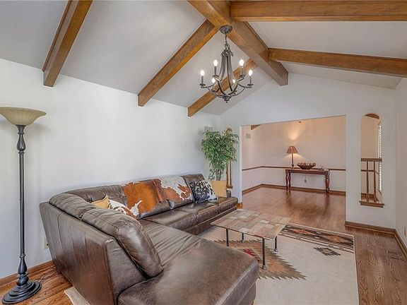 5th image of 10113 W 65th Dr