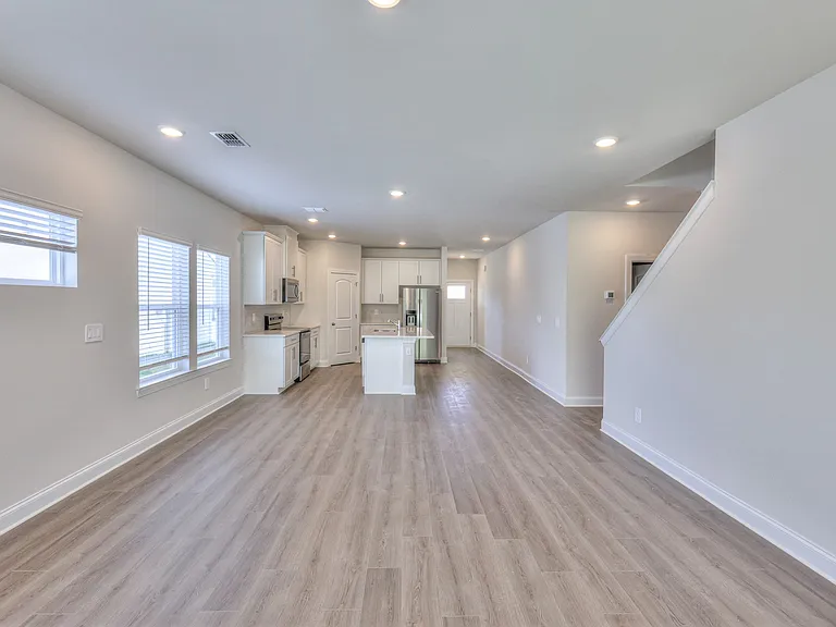 1291 Bluffton Cir — Photo 13