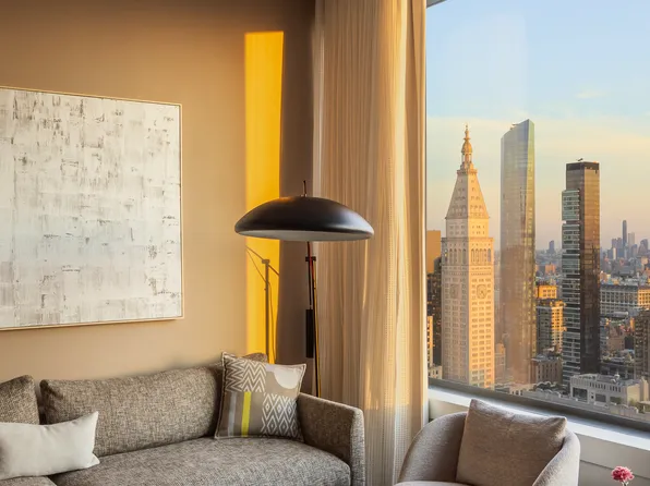 25 West 28th Street PH42B image 3 of 14
