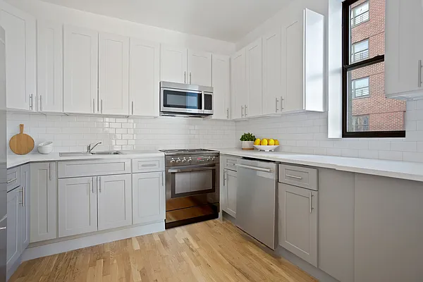 Sold by Compass | media 3